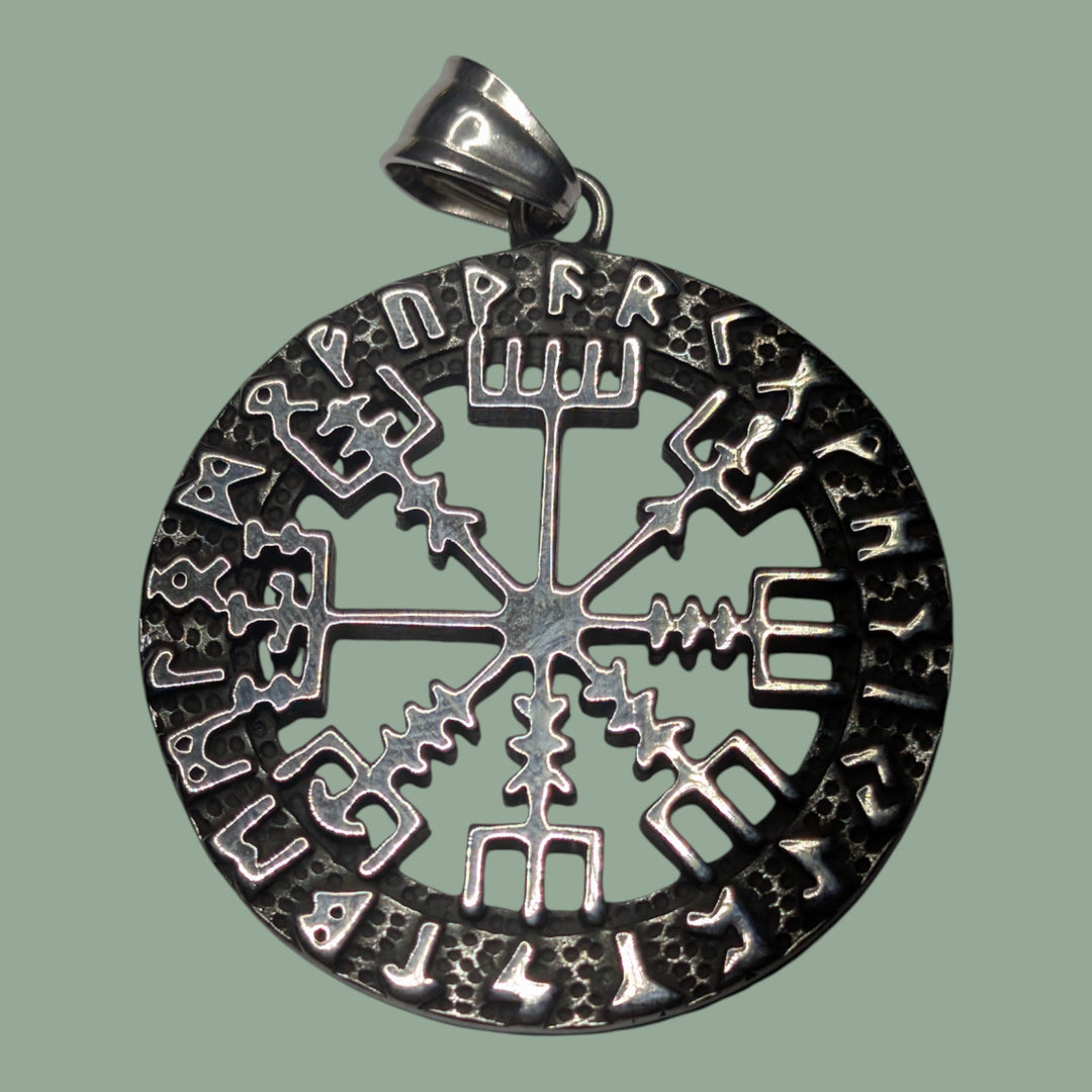 Vegvisir im Runenkreis