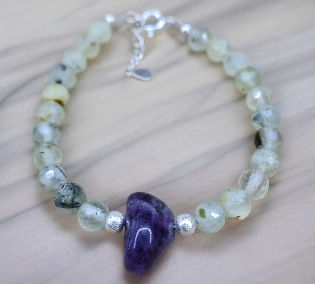 Armband aus Prehnit und Amethyst Quarz - Sinnikäs