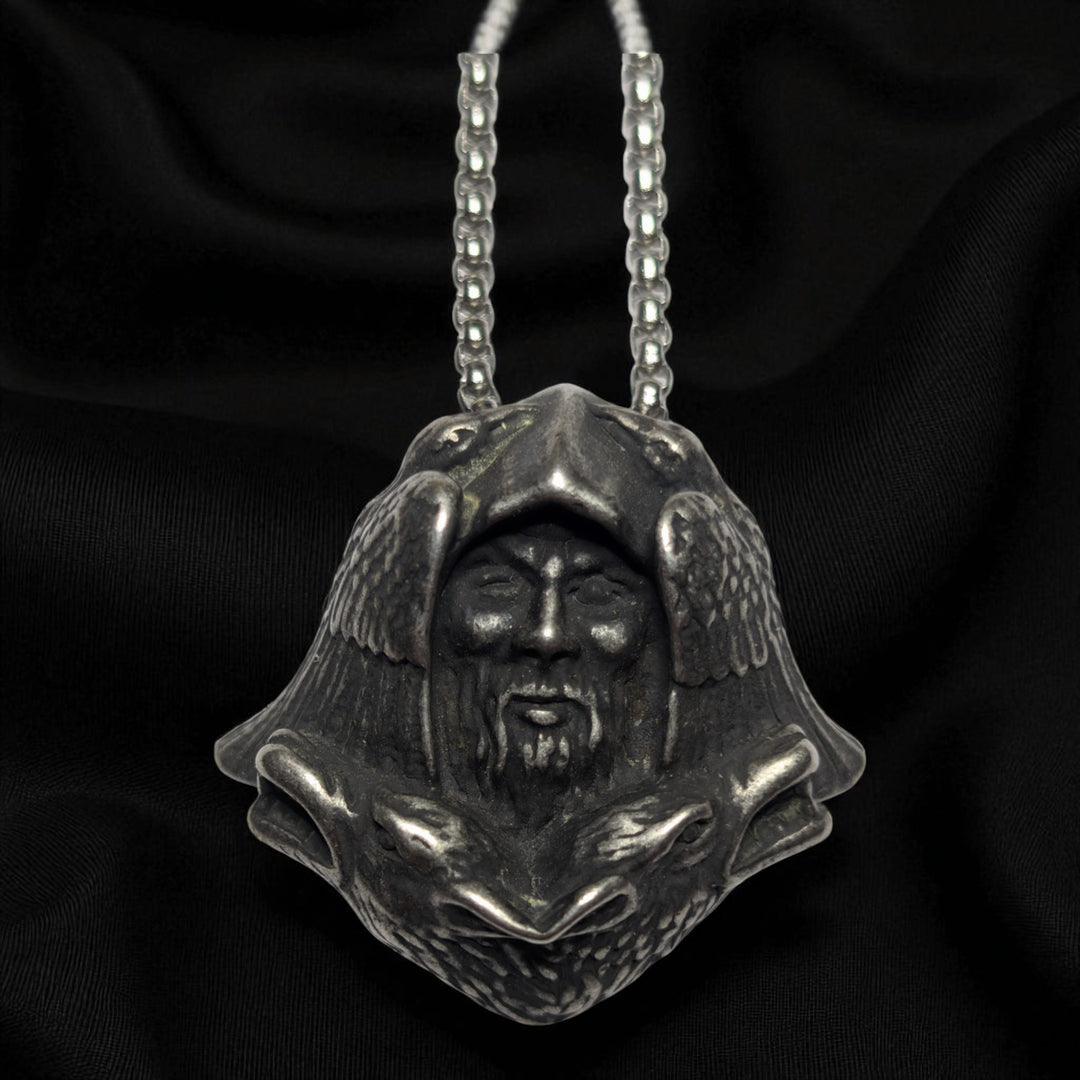 Odin-Kopf mit Geri-Freki / Hugin-Munnin