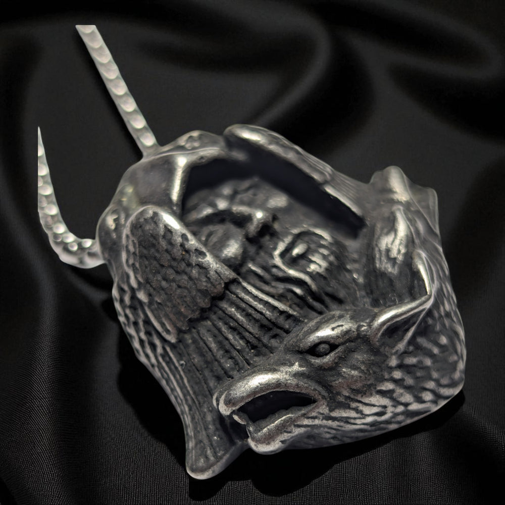 Odin-Kopf mit Geri-Freki / Hugin-Munnin