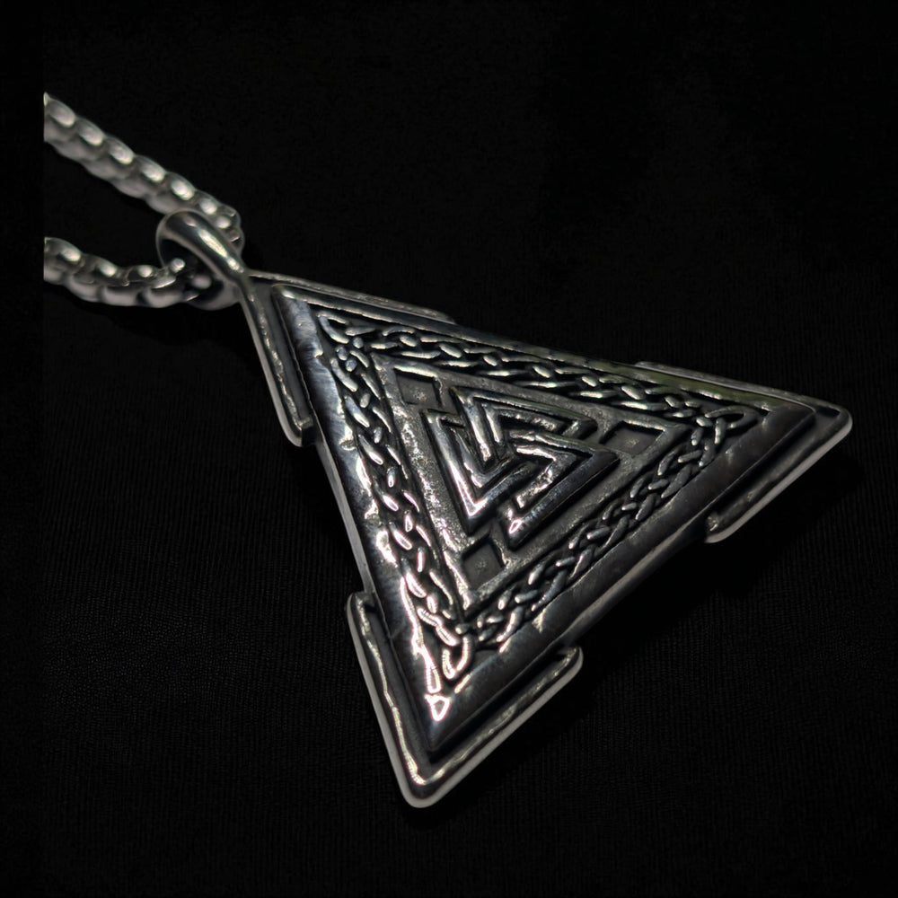 Valknut im Dreieck