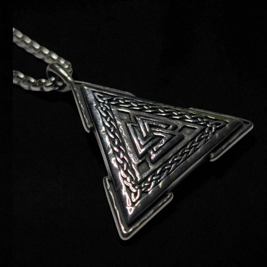 Valknut im Dreieck