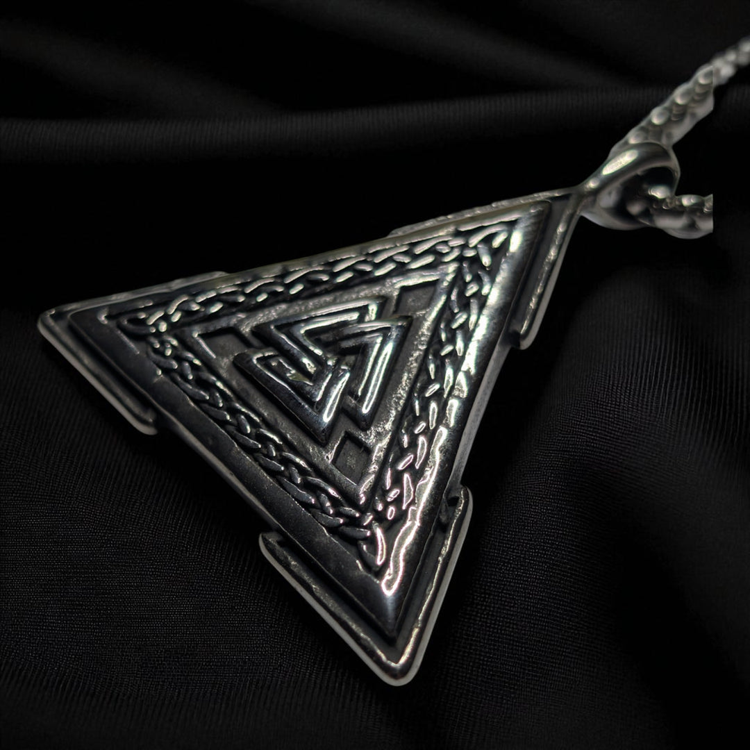 Valknut im Dreieck