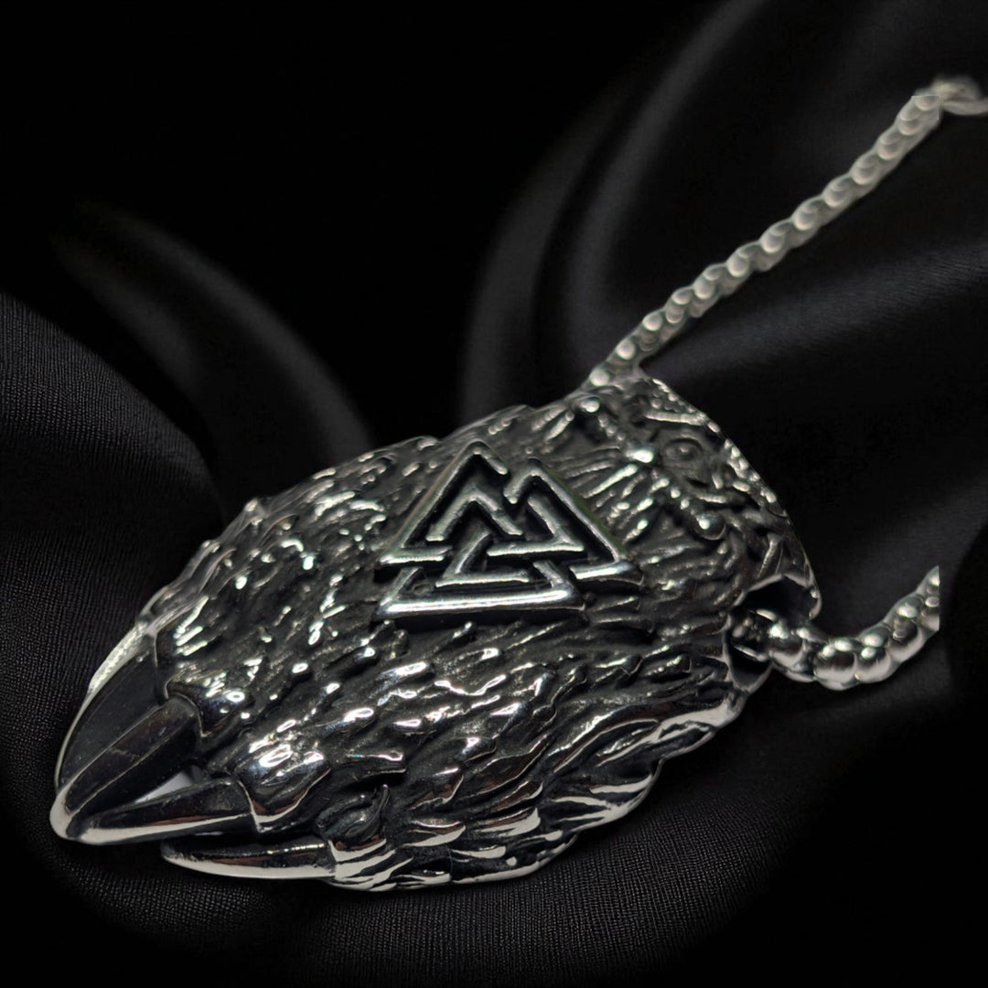 Bärentatze mit Valknut