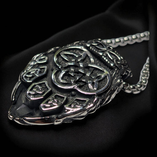 Bärentatze mit Valknut