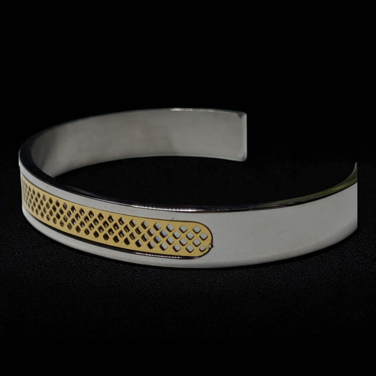 Edelstahl Armreif – Eleganz in Schlichtem Design