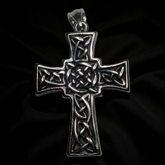 Keltisches Kreuz mit blauem Howlit