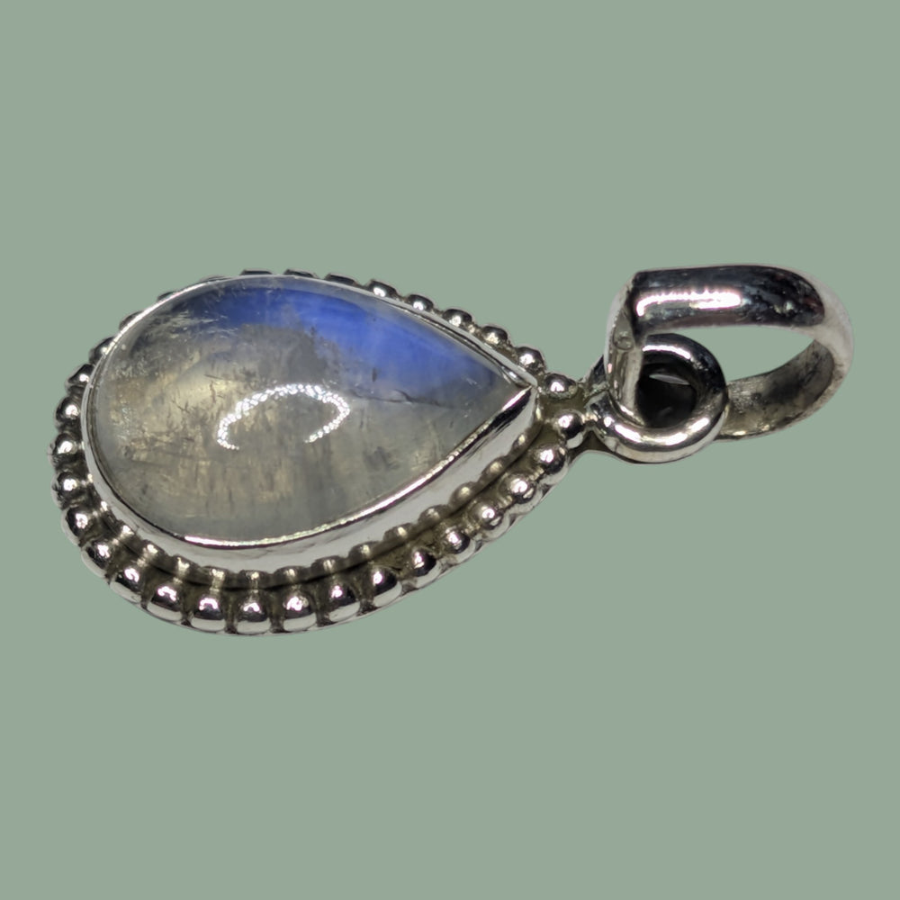 Mondstein Tropfenform