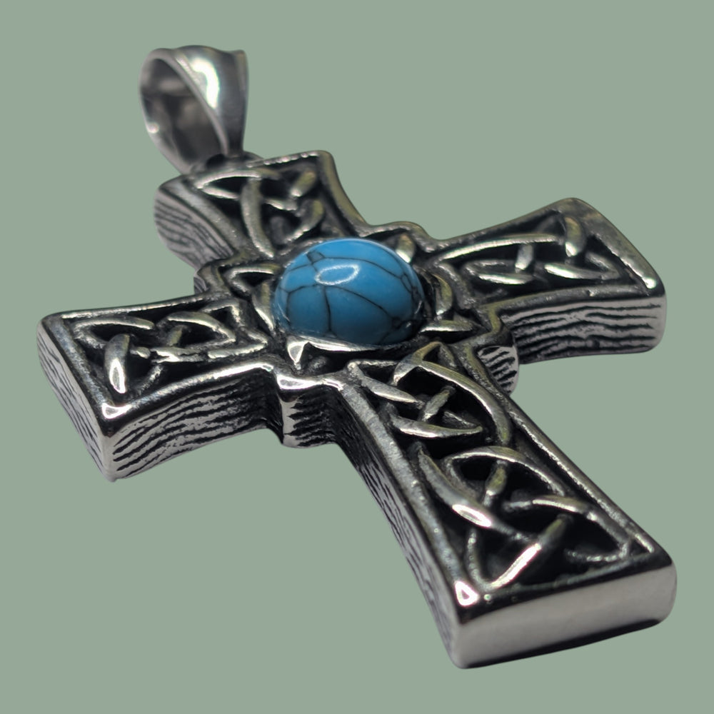 Keltisches Kreuz mit blauem Howlit
