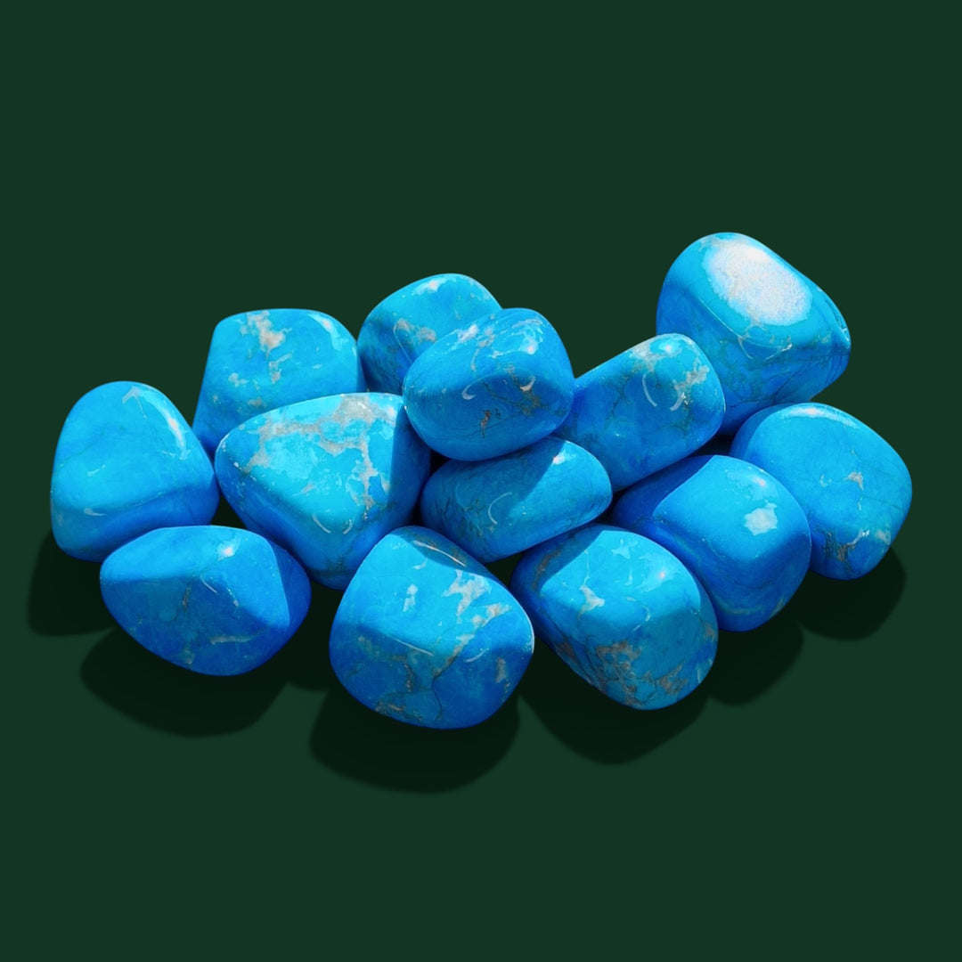 Ausgewählter Howlit Blau Handschmeichler in Klassischer Trommelstein der Marke Sinnikäs®.