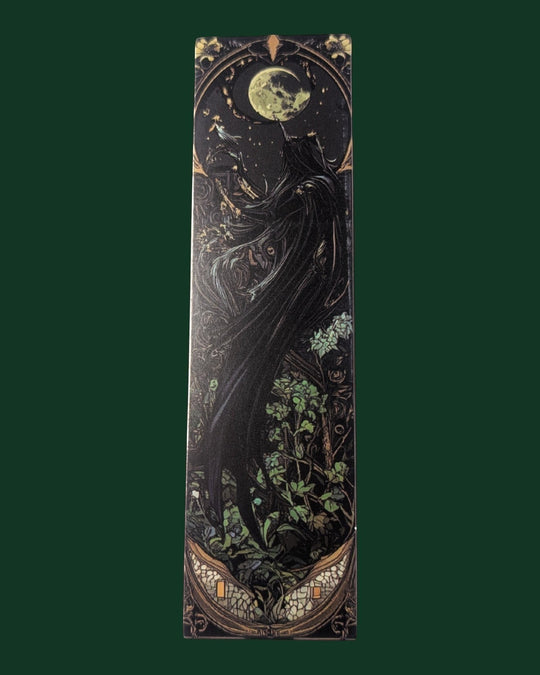 Detailaufnahme Lesezeichen mit Hexen Motiv (Variante 4) aus stabiler Premium-Pappe - Hochwertiges Buchzubehör und edles Geschenk für Leseratten.