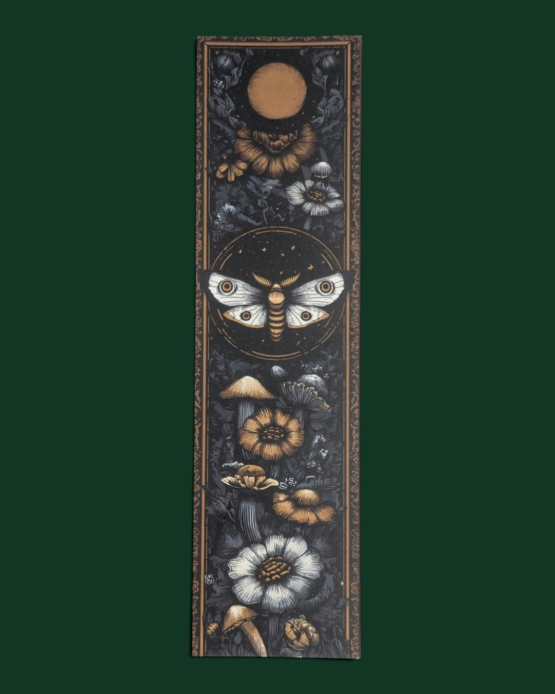 Detailaufnahme Lesezeichen mit Insekten Motiv (Variante 13) aus stabiler Premium-Pappe - Hochwertiges Buchzubehör und edles Geschenk für Leseratten.