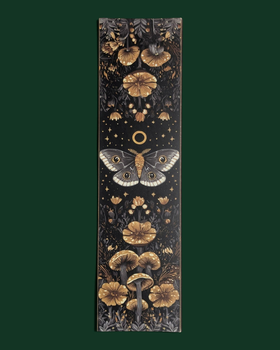 Detailaufnahme Lesezeichen mit Insekten Motiv (Variante 5) aus stabiler Premium-Pappe - Hochwertiges Buchzubehör und edles Geschenk für Leseratten.