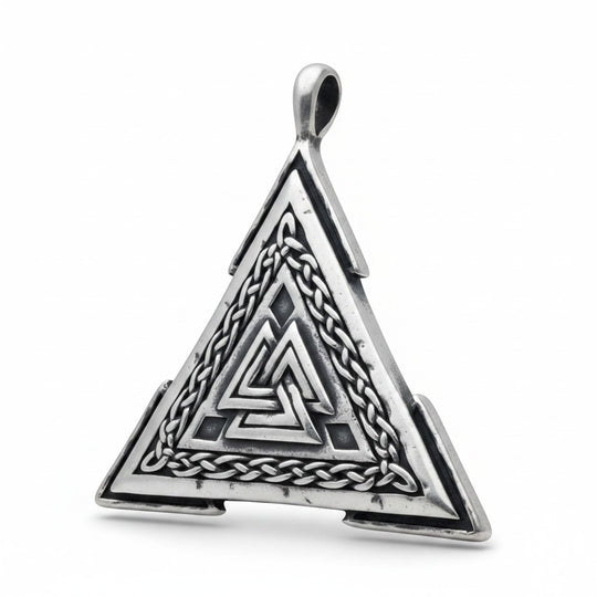 Ein Valknut Amulett (Damen und Herren) aus Edelstahl der Marke Sinnikäs®.