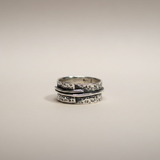 Ein Ring (Damen) aus hochwertigem 925er Silber von Sinnikäs®.