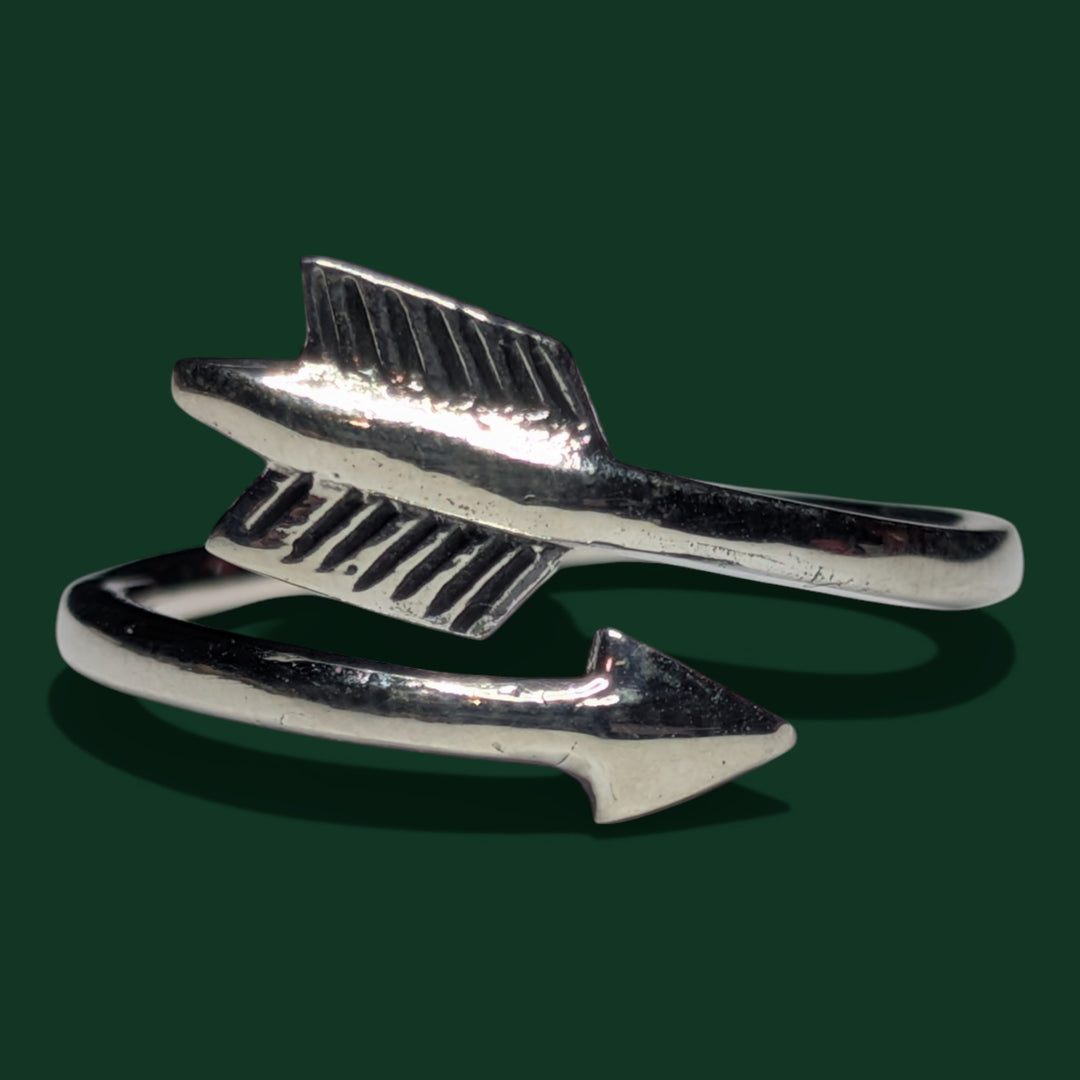 Ein Ring (Damen) aus hochwertigem 925er Silber von Sinnikäs®.