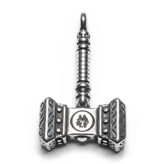 Ein Thors Hammer Amulett (Damen und Herren) aus Edelstahl der Marke Sinnikäs®.