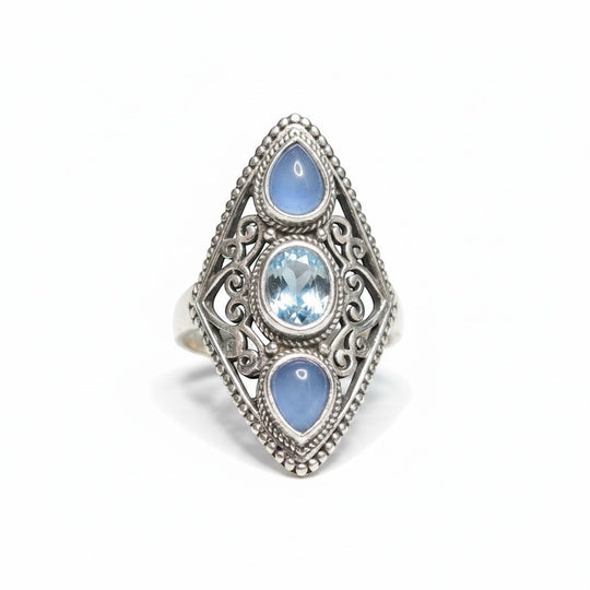 Sinnikäs Ring aus Sterlingsilber mit drei blauen Edelsteinen: Calcedon und Blautopas, handgefertigt, Größe 59