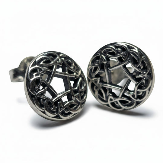 Sinnikäs runde Ohrstecker aus 925er Silber mit keltischem Knotenmuster, 1cm Durchmesser.