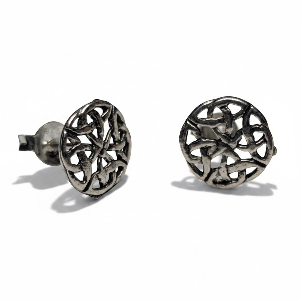Sinnikäs runde Ohrstecker aus 925er Silber mit keltischem Knotenmuster, 1cm Durchmesser.