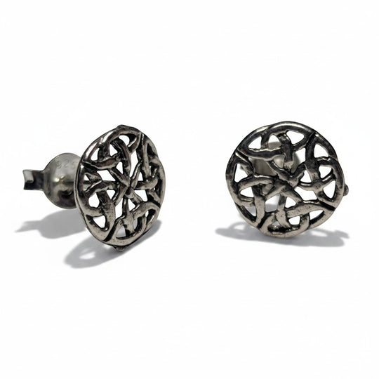 Sinnikäs runde Ohrstecker aus 925er Silber mit keltischem Knotenmuster, 1cm Durchmesser.