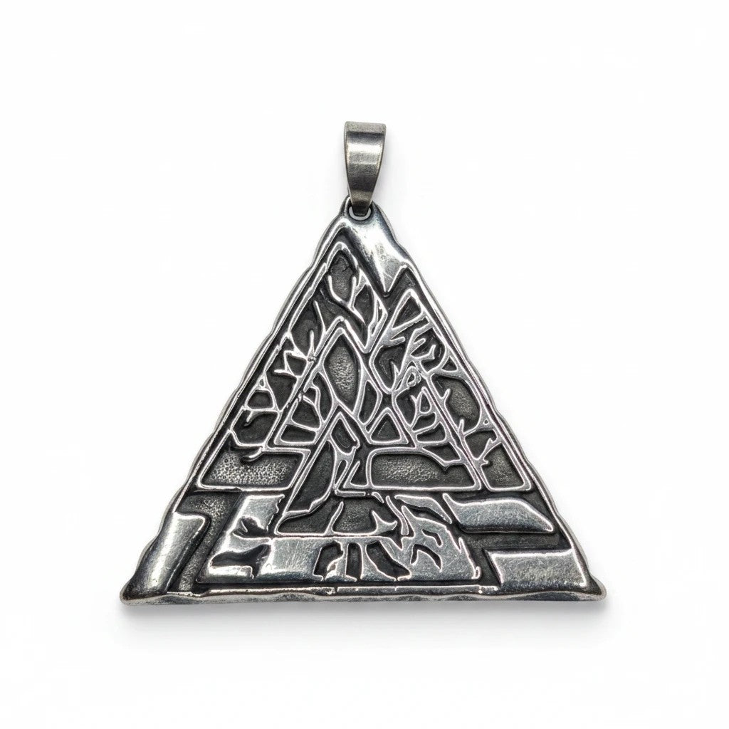 Sinnikäs Edelstahl Anhänger mit Valknut und Yggdrasil Lebensbaum Motiv in silberner Antik-Optik.